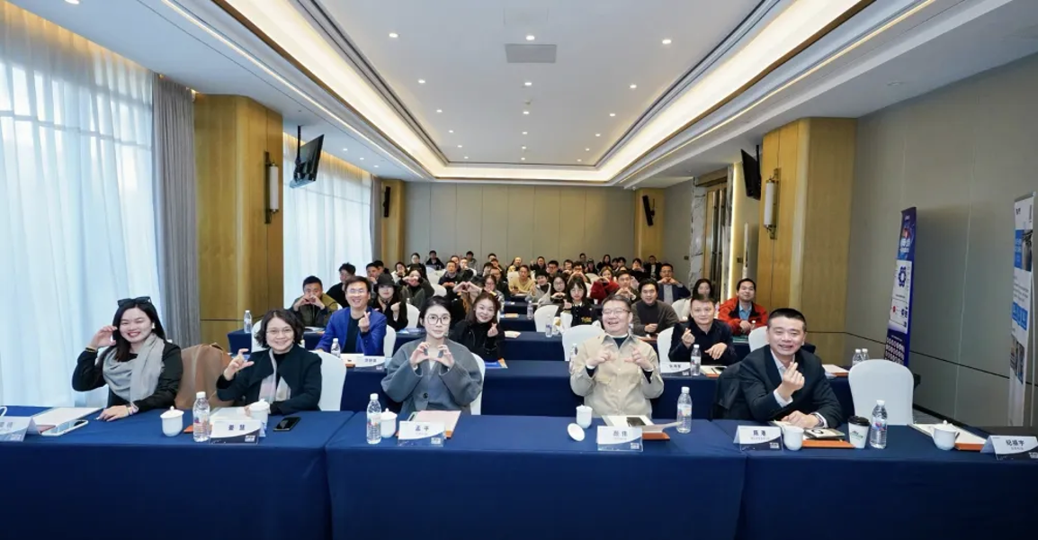 ��������Զ ������Ӯ������77779193���� (�й�)���޹�˾������̬ͬ�����Ʒ�ƿͻ�Ч�ͻ�Բ������